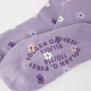 Organic Cotton Girls Purple Tights from the Polarn O. Pyret kids collection. Nordic kids clothes made from sustainable sources.