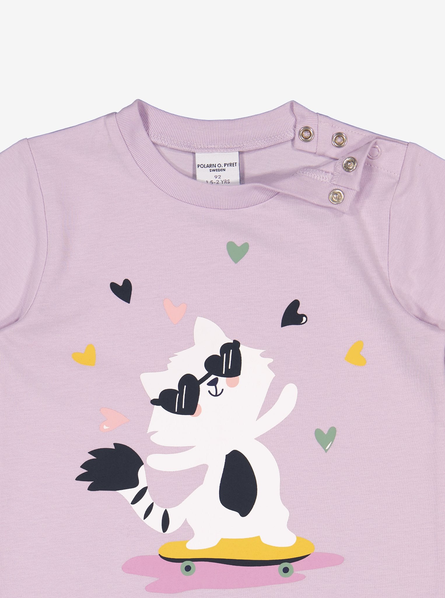  Organic Purple Cat Print Kids T-Shirt from Polarn O. Pyret Kidswear. Made with 100% organic cotton.