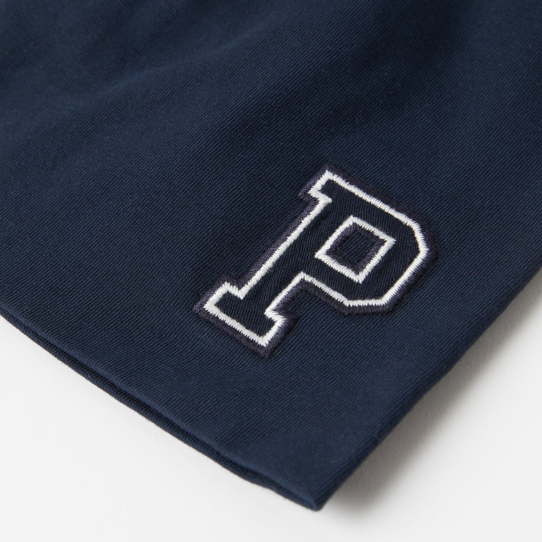 Organic Cotton Navy Kids Beanie from the Polarn O. Pyret kidswear collection. Made from sustainable sources.