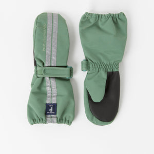 Green Kids Waterproof Mittens from the Polarn O. Pyret kidswear collection. Made using ethically sourced materials.