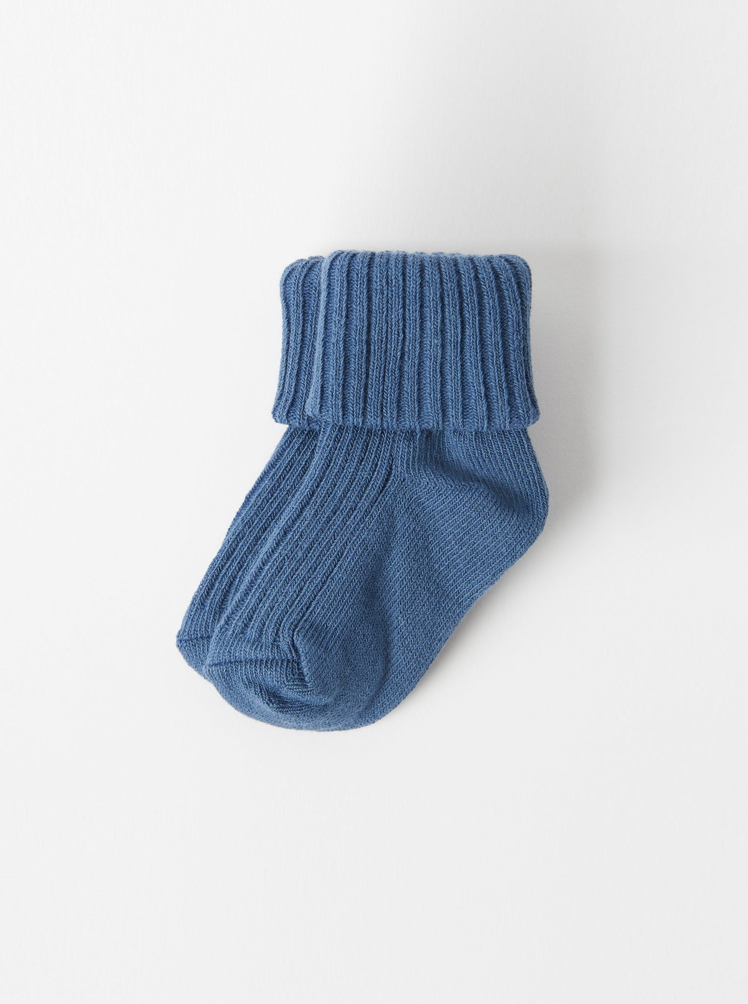 Organic Cotton Blue Baby Socks from the Polarn O. Pyret Kidswear collection. Nordic kids clothes made from sustainable sources.