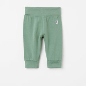 Organic Cotton Green Baby Leggings from the Polarn O. Pyret Kidswear collection. Nordic kids clothes made from sustainable sources.