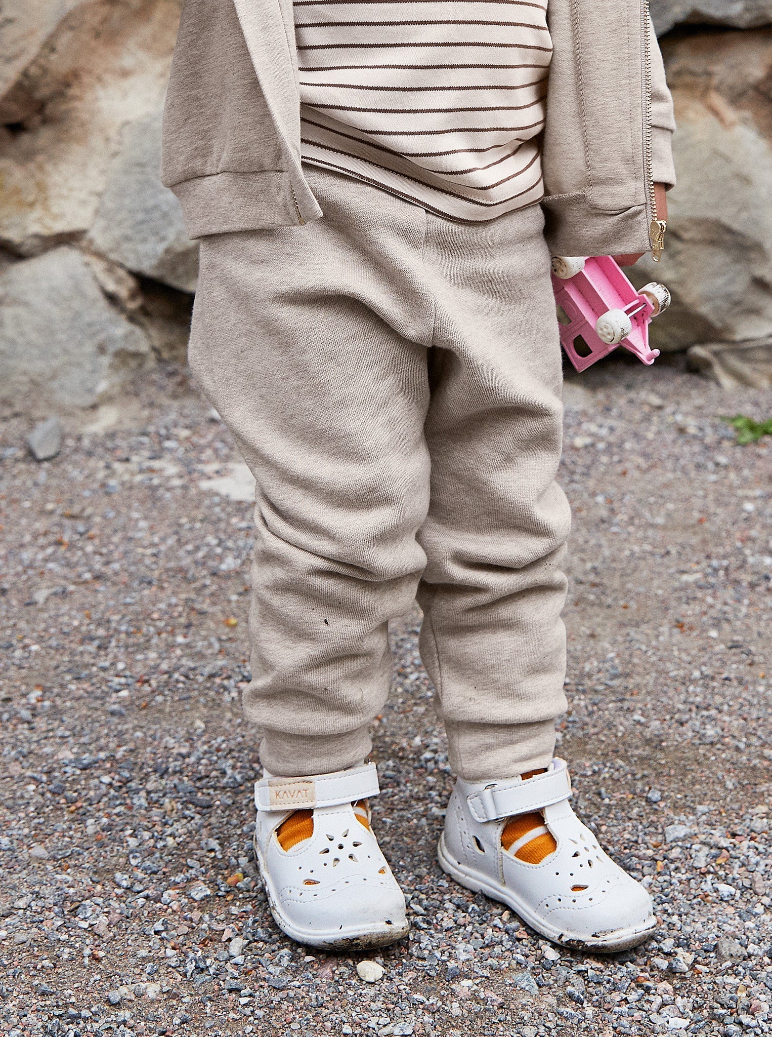 Organic Cotton Beige Baby Leggings from the Polarn O. Pyret Kidswear collection. Clothes made using sustainably sourced materials.