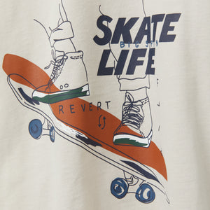 Organic Cotton Skateboard Kids Top from the Polarn O. Pyret Kidswear collection. Clothes made using sustainably sourced materials.
