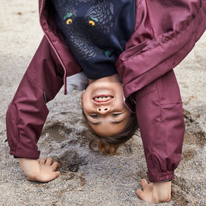 Organic Cotton Navy Kids Sweatshirt from the Polarn O. Pyret Kidswear collection. Clothes made using sustainably sourced materials.