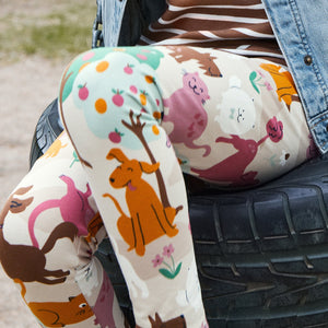 Cat & Dog Print Beige Kids Leggings from the Polarn O. Pyret Kidswear collection. Clothes made using sustainably sourced materials.