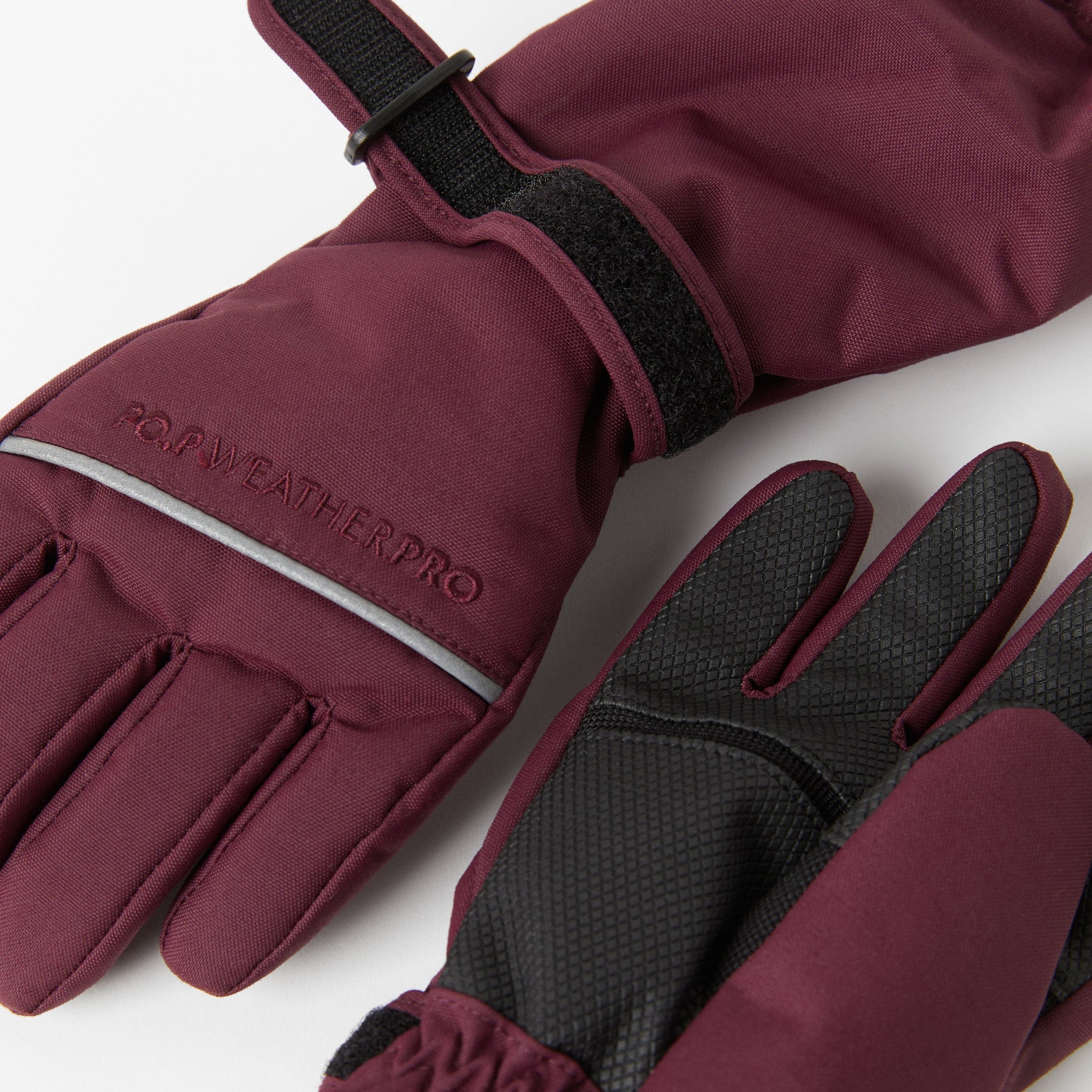 Burgundy Long Padded Kids Gloves from the Polarn O. Pyret kidswear collection. Ethically produced outerwear.