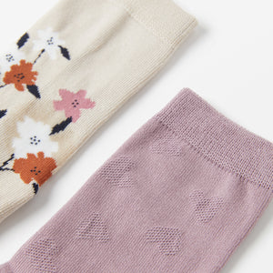 Floral Kids Socks Multipack from the Polarn O. Pyret kidswear collection. Nordic kids clothes made from sustainable sources.