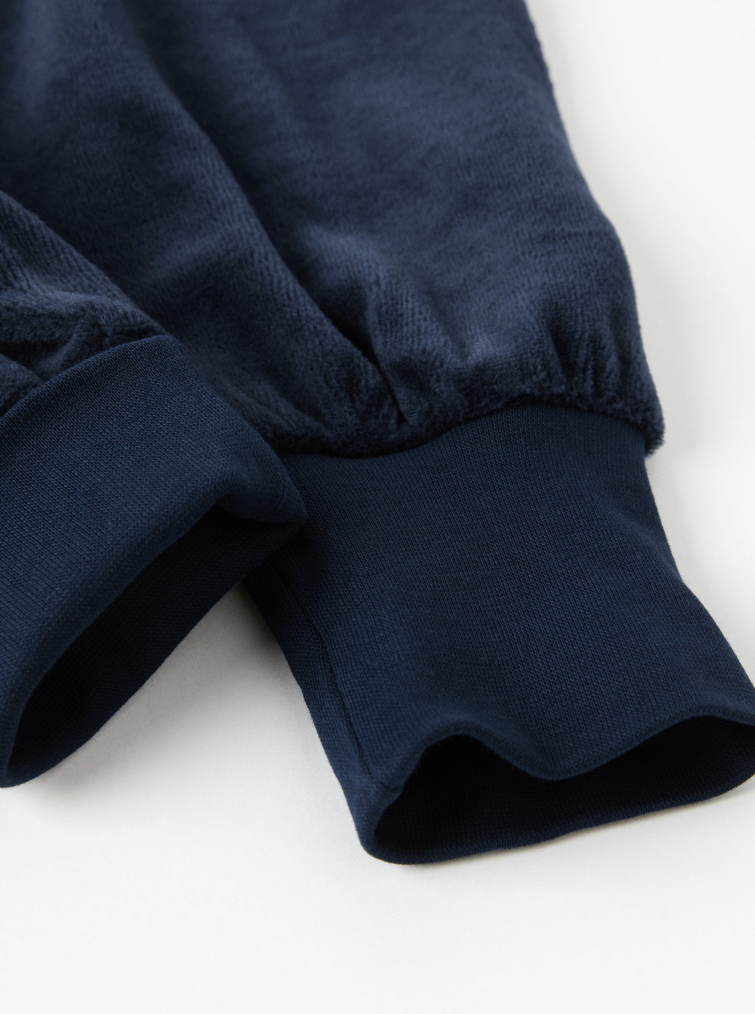 Organic Cotton Velour Baby Leggings from the Polarn O. Pyret baby collection. Made using 100% GOTS Organic Cotton