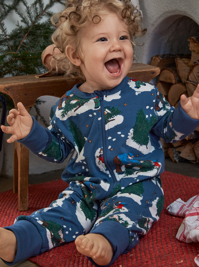Christmas Tree Print Baby Sleepsuit from the Polarn O. Pyret baby collection. Clothes made using sustainably sourced materials.
