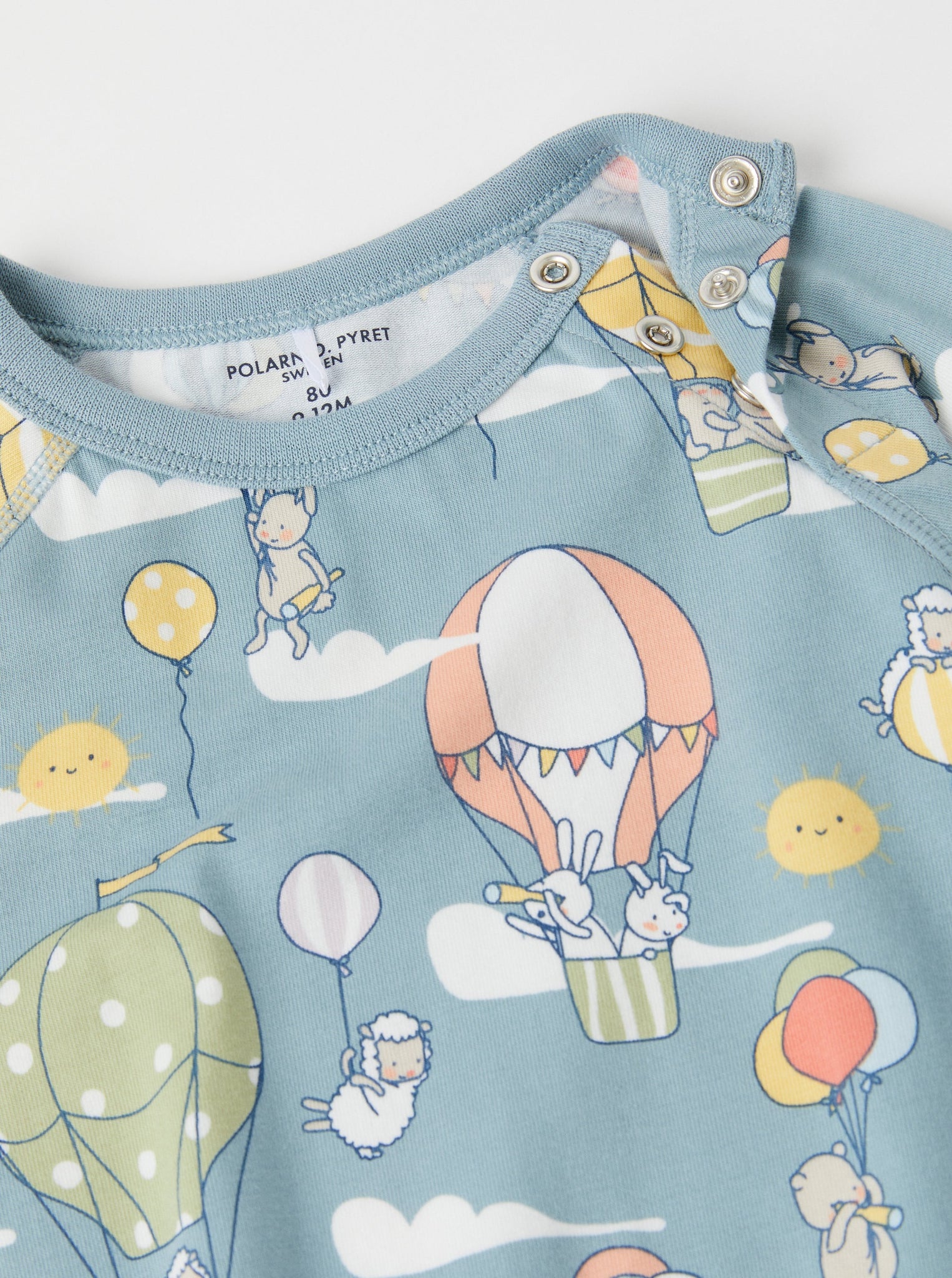Balloon Organic Cotton Blue Babygrow from the Polarn O. Pyret babywear collection. Clothes made using sustainably sourced materials.