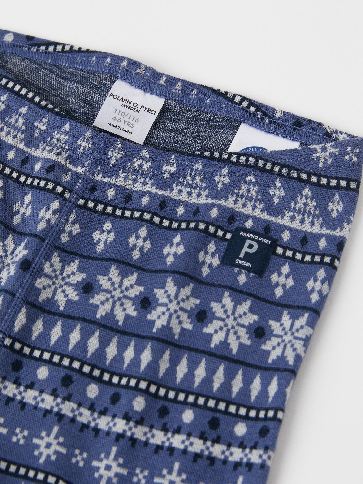 Merino Navy Kids Thermal Leggings from the Polarn O. Pyret outerwear collection. Ethically produced kids outerwear.