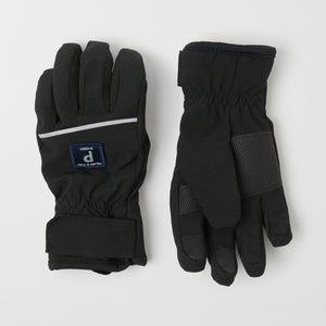 Kids Black Shell Gloves from the Polarn O. Pyret outerwear collection. The best ethical kids outerwear.