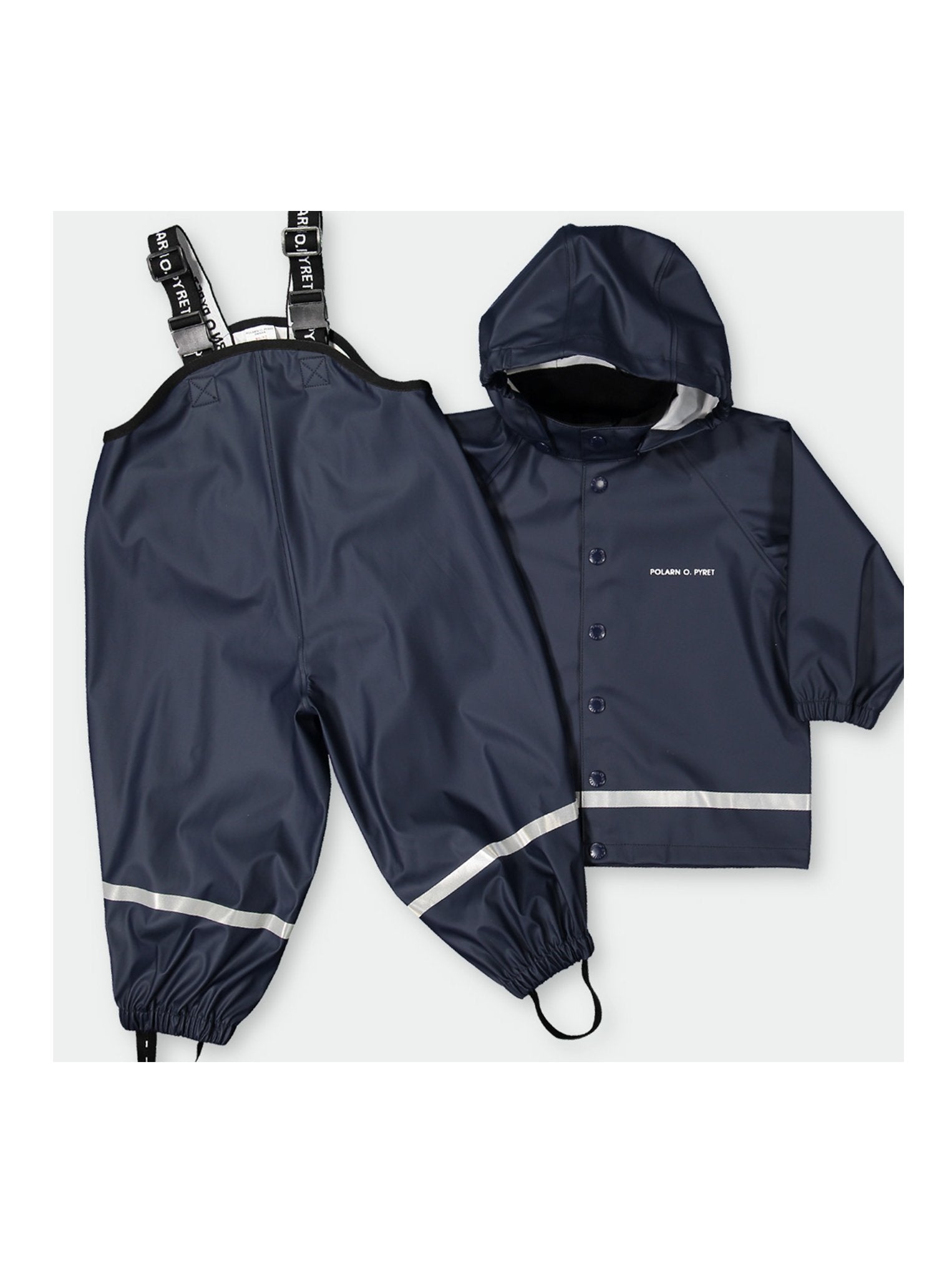 Navy, kids waterproof raincoat which comes with a hood, paired with navy kids rain trousers which comes with a suspender.